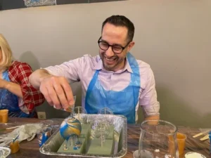 acrylic pour painting